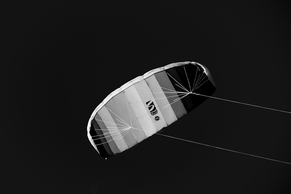 Storm 12 Kite